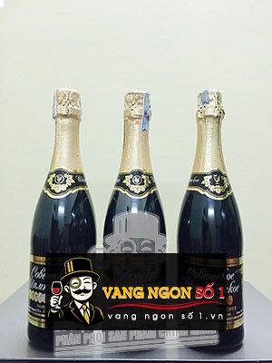 Kết quả hình ảnh cho champagne nga 10 đồng tiền đỏ
