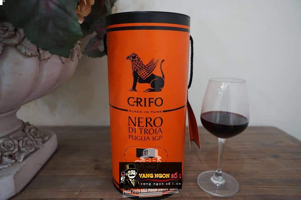 Vang Ý Crifo Nero Di Troia Puglia IGP (Bịch 3L)