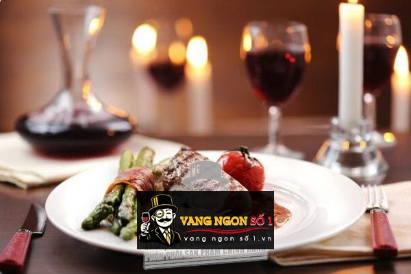 Kết quả hình ảnh cho BÍT TẾT BÒ RƯỢU VANG