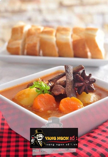 Kết quả hình ảnh cho bánh mì nướng và rượu vang