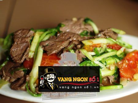 Kết quả hình ảnh cho thịt bò xào tỏi