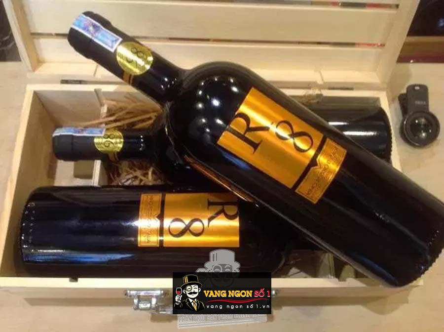 Kết quả hình ảnh cho vang ý r8