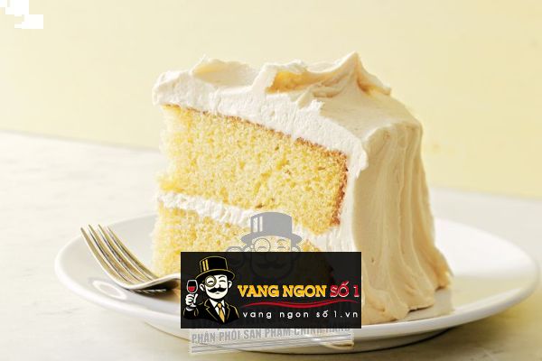 Kết quả hình ảnh cho BÁNH NGỌT VÀ RƯỢU VANG