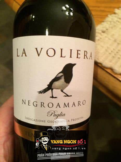 Rượu vang La Voliera Salice Salentino Negroamaro