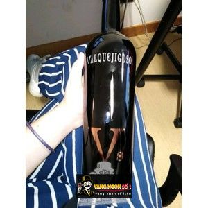 Vang Tây Ban Nha V8 VALQUEJIGOSO bn1