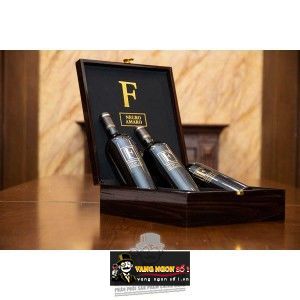 Vang Ý F GOLD LIMITED EDITION NEGROAMARO - vang F Gold nhãn vàng bn1