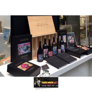 Vang Pháp Pont des Arts Yue Minjun Label Cote de Nuits Villages bn1