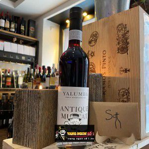 Rượu vang Yalumba Antique Muscat bn2