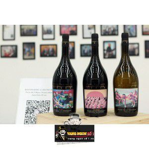 Vang Pháp Pont des Arts Yue Minjun Label Nuits Saint Georges bn2