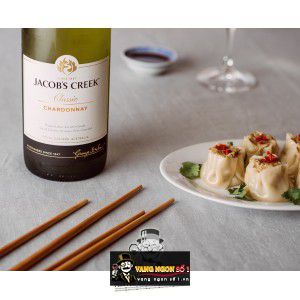 Rượu vang Jacobs Creek Classic Chardonnay uống ngon bn3