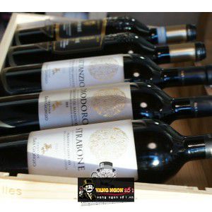 Rượu Vang Ý Lattanzio Negroamaro Salento IGP cao cấp bn1