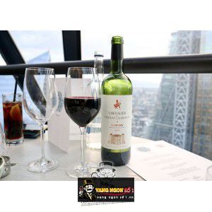 Vang Pháp Chevalier du Chateau Lagrezette Cahors uống ngon bn2