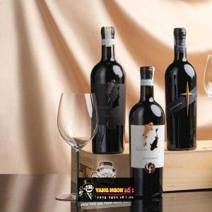 Rượu vang In & Out Collefrisio CF - Vang cá chép đen bn2