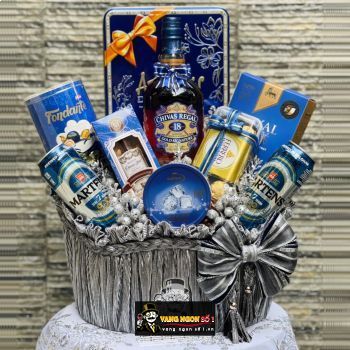 Địa chỉ bán Giỏ Quà Tết Rượu Chivas 18 giá rẻ