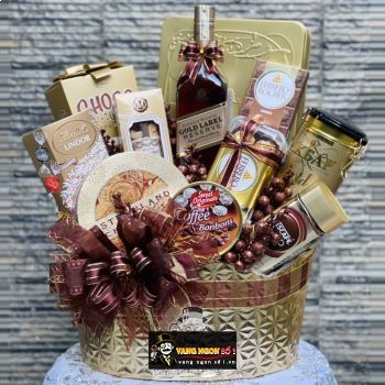 Giỏ Quà Tết Rượu Johnnie Walker Gold Label quà tặng doanh nghiệp giá rẻ