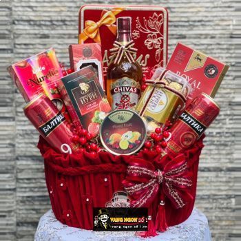 Mua Giỏ Quà Tết Rượu Chivas Regal làm quà biếu sang trọng